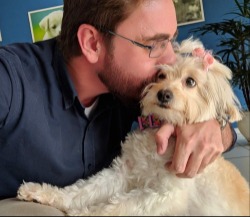 Clinica Veterinária em Maringá 24 Horas. Há mais de 15 anos Cuidando dos Pets na Zona 6. Veterinário com Experiência.